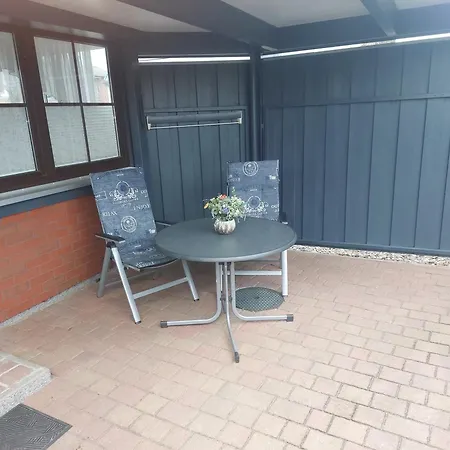Kranichhof Apartment *